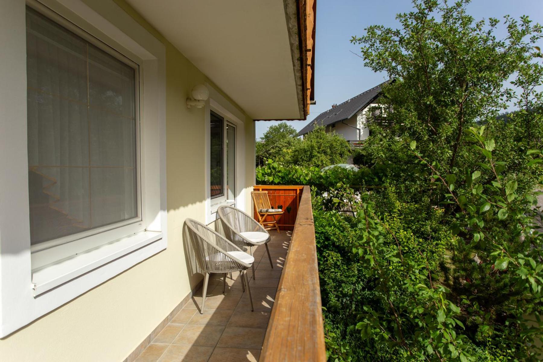 Gostisce Pri Dveh Petelinih Hotel Bled Exterior foto